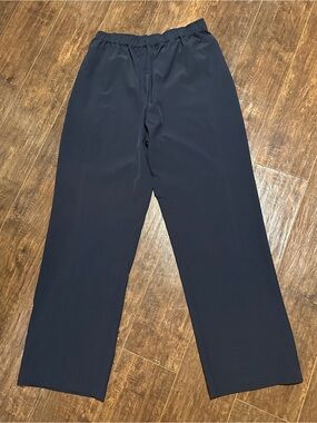 Magellan’s Travel Gear Packable Navy Blue Nylon Pull-on Pants Women’s Medium